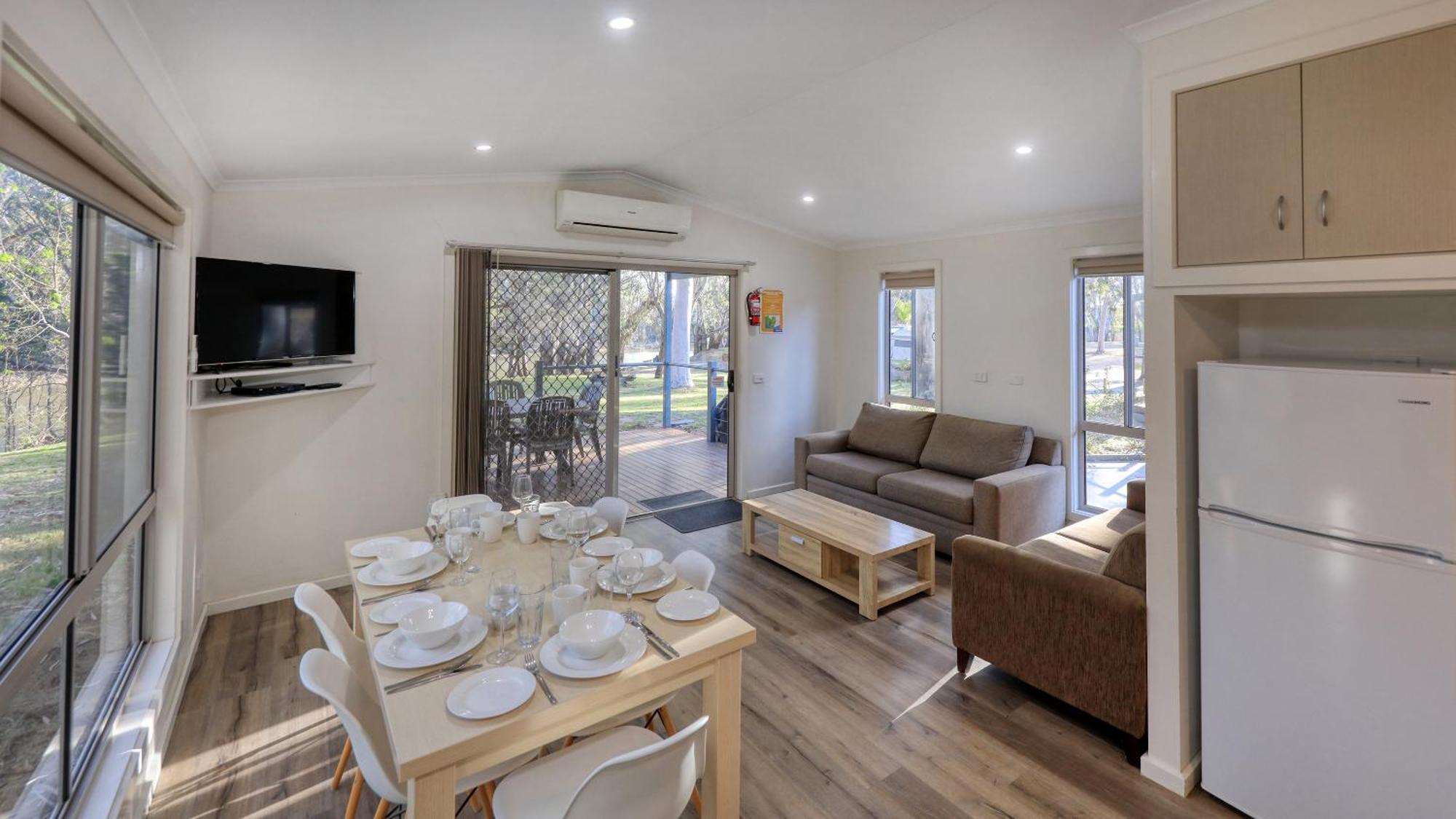 Deniliquin Riverside Caravan Park エクステリア 写真